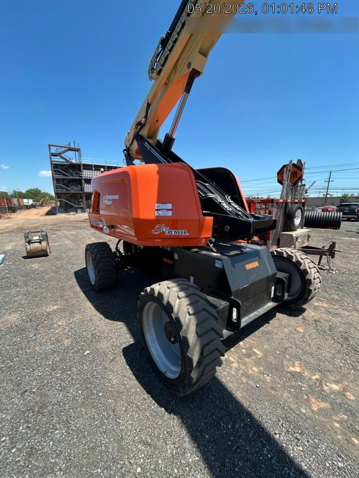 2025 JLG 660SJ