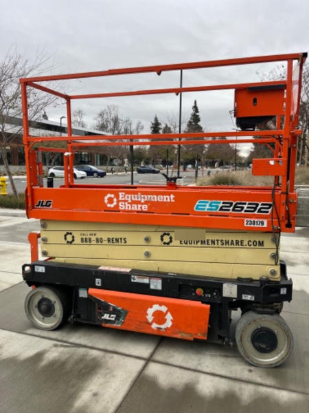 2022 JLG ES2632