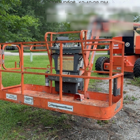 2021 JLG 800AJ