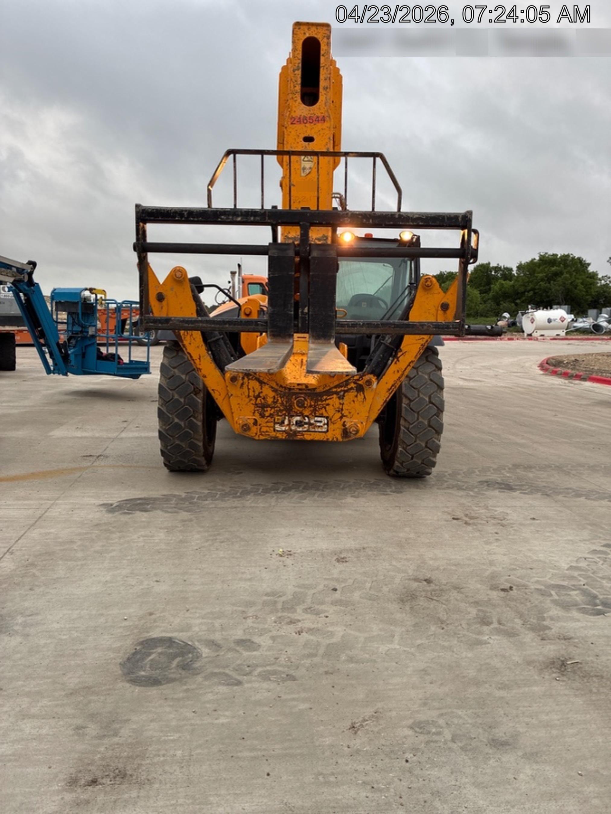 2022 JCB 510-56