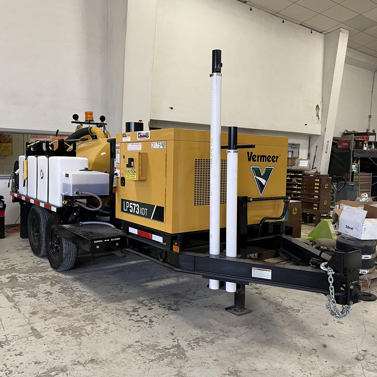 2023 VAC-TRON LP573XDT