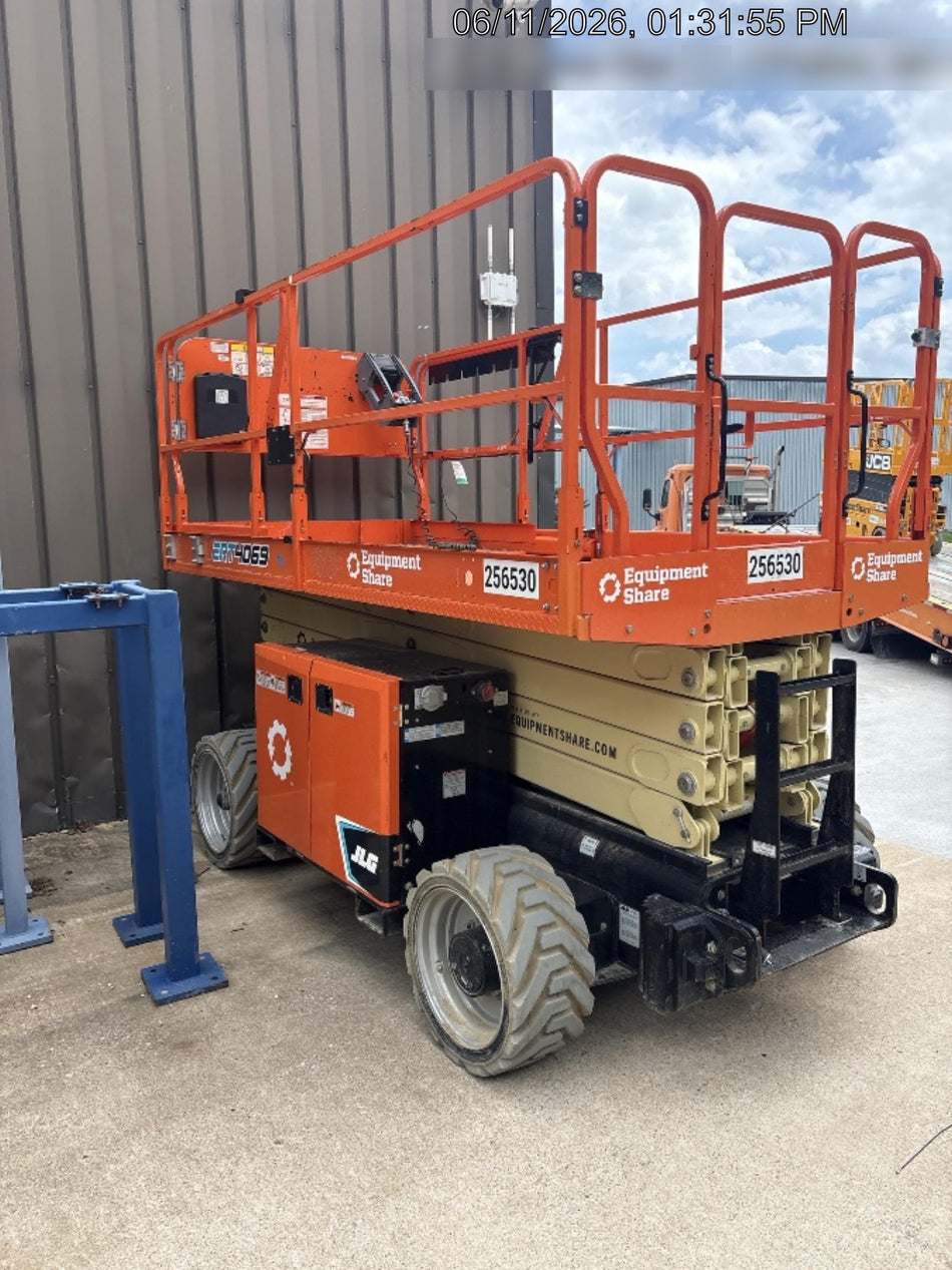 2022 JLG ERT4069