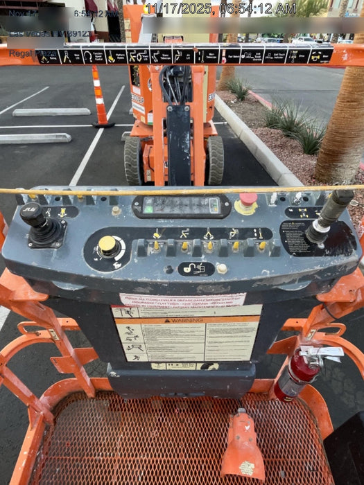 2019 JLG E300AJP