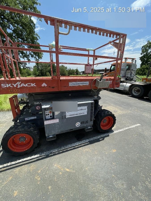 2017 SKYJACK SJ6832 RT