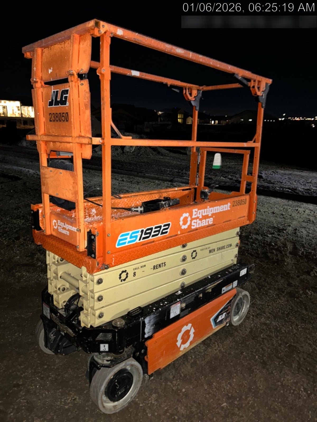 2022 JLG ES1932