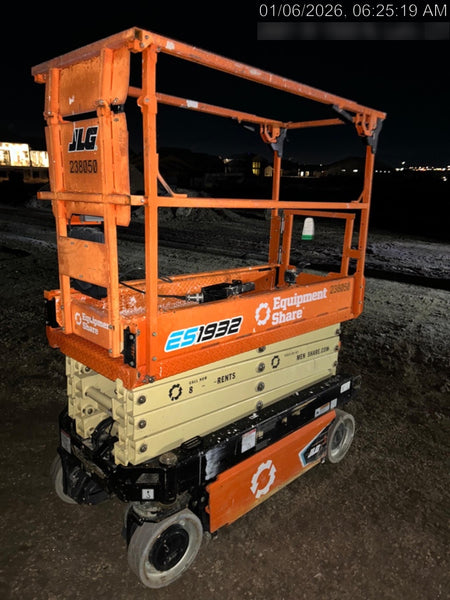 2022 JLG ES1932