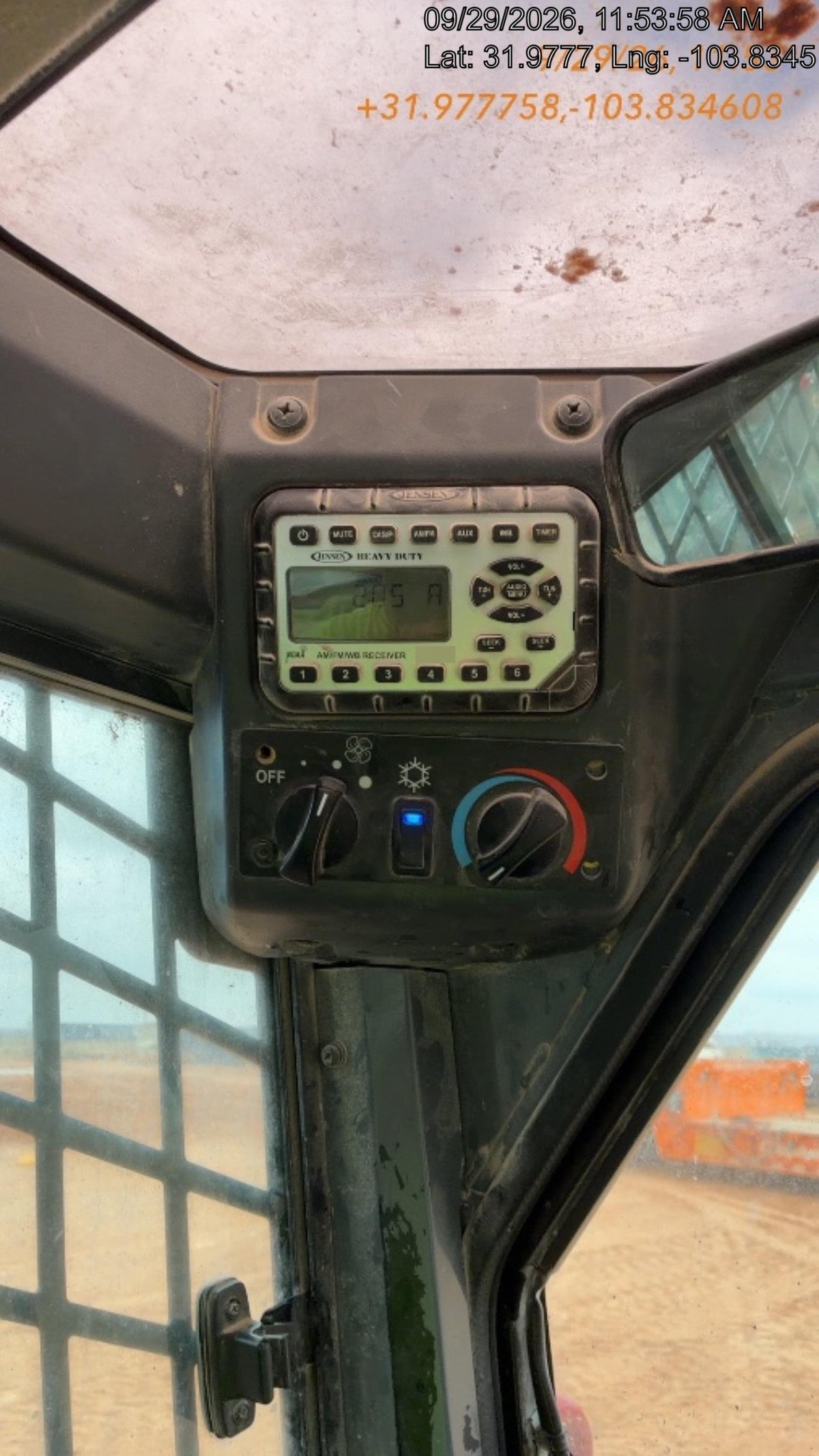 2022 TAKEUCHI TL6CR