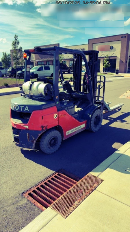 2022 TOYOTA 50-8FGU25