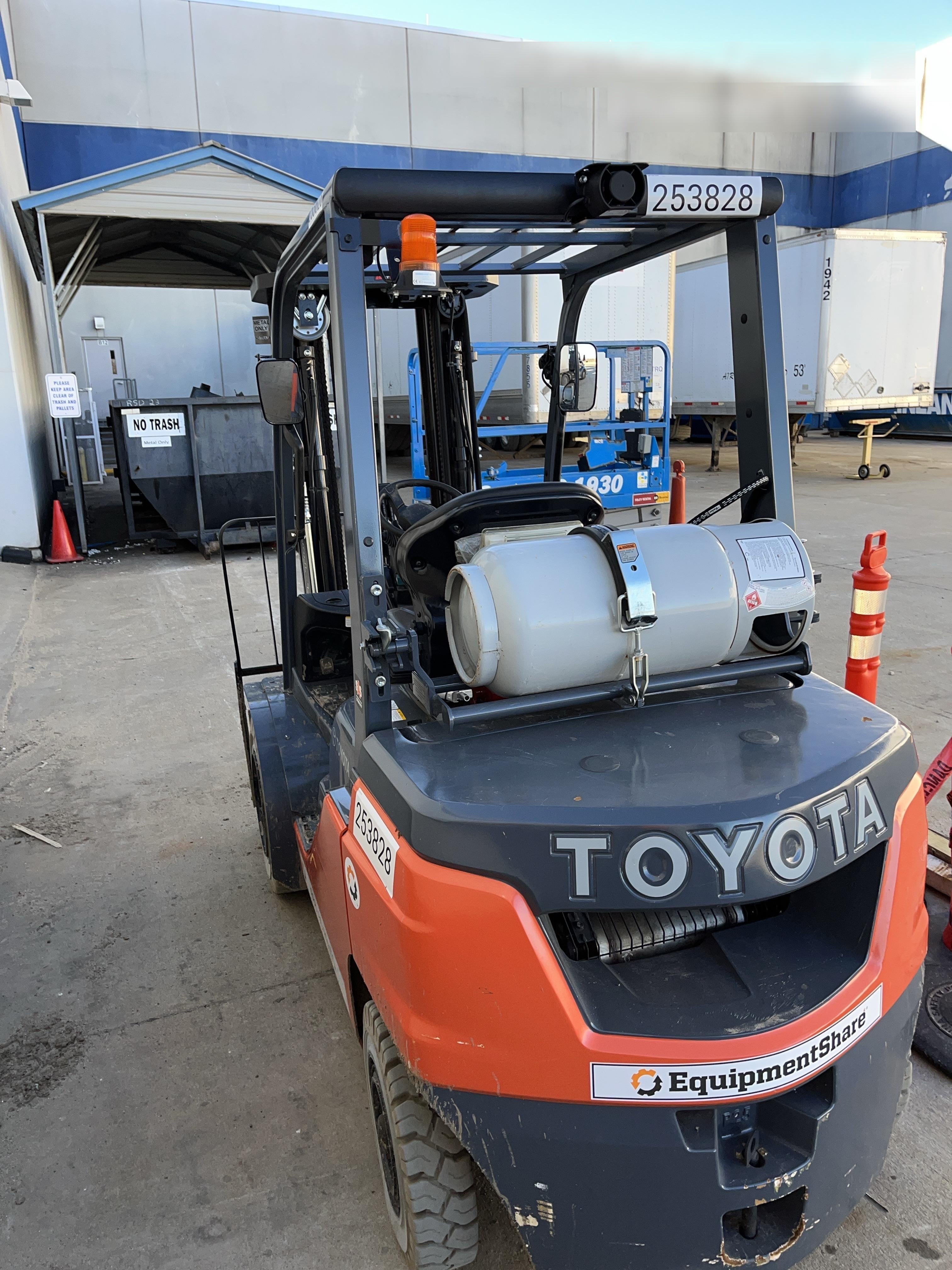 2022 TOYOTA 50-8FGU25