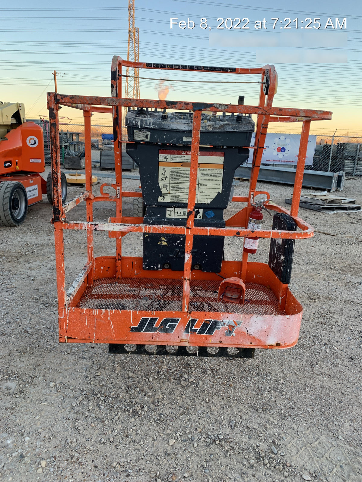 2019 JLG E400AJP