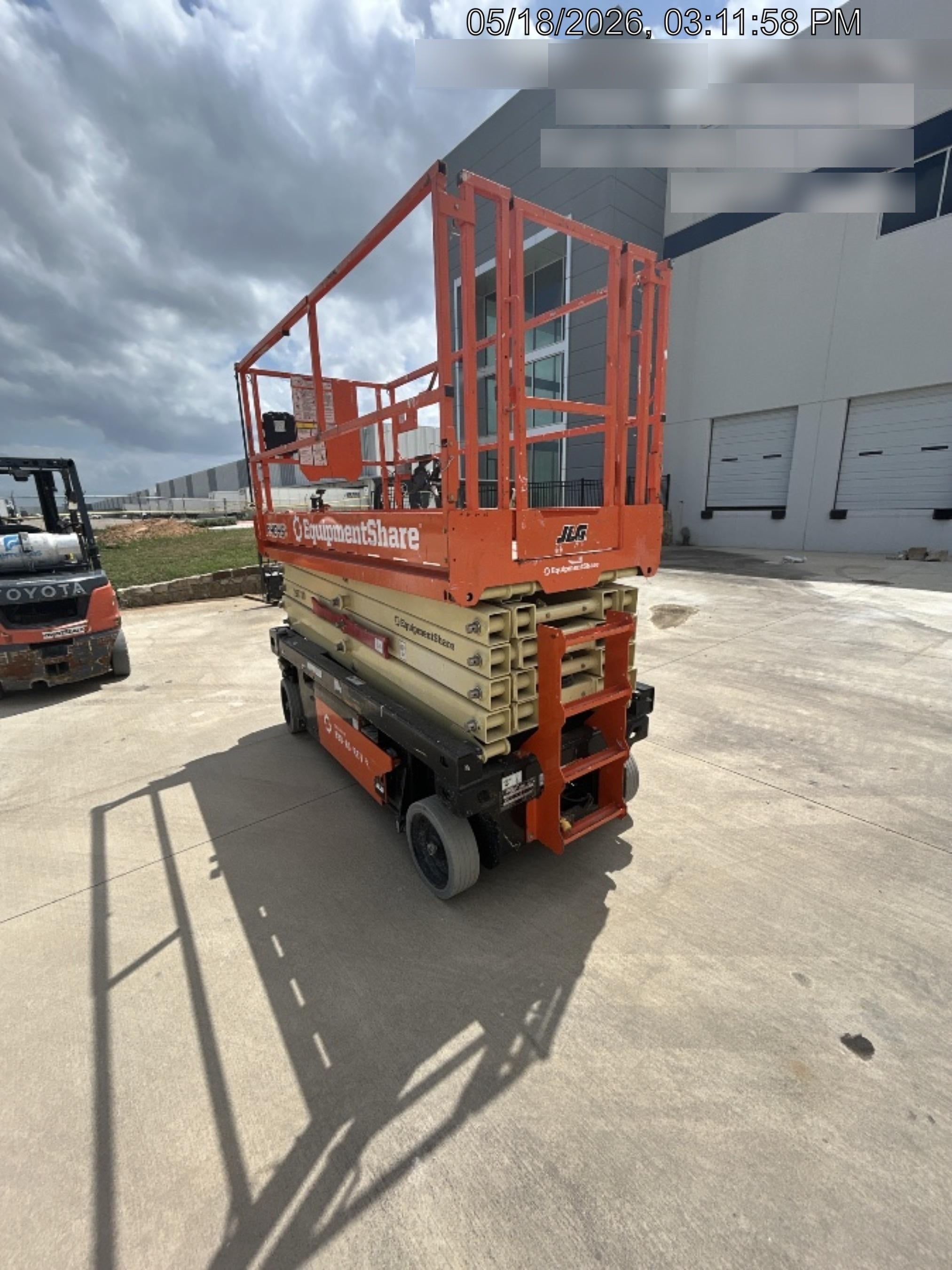 2023 JLG R4045