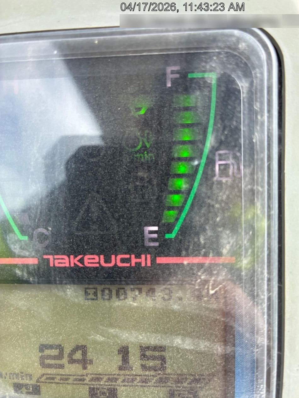 2022 TAKEUCHI TB235-2R