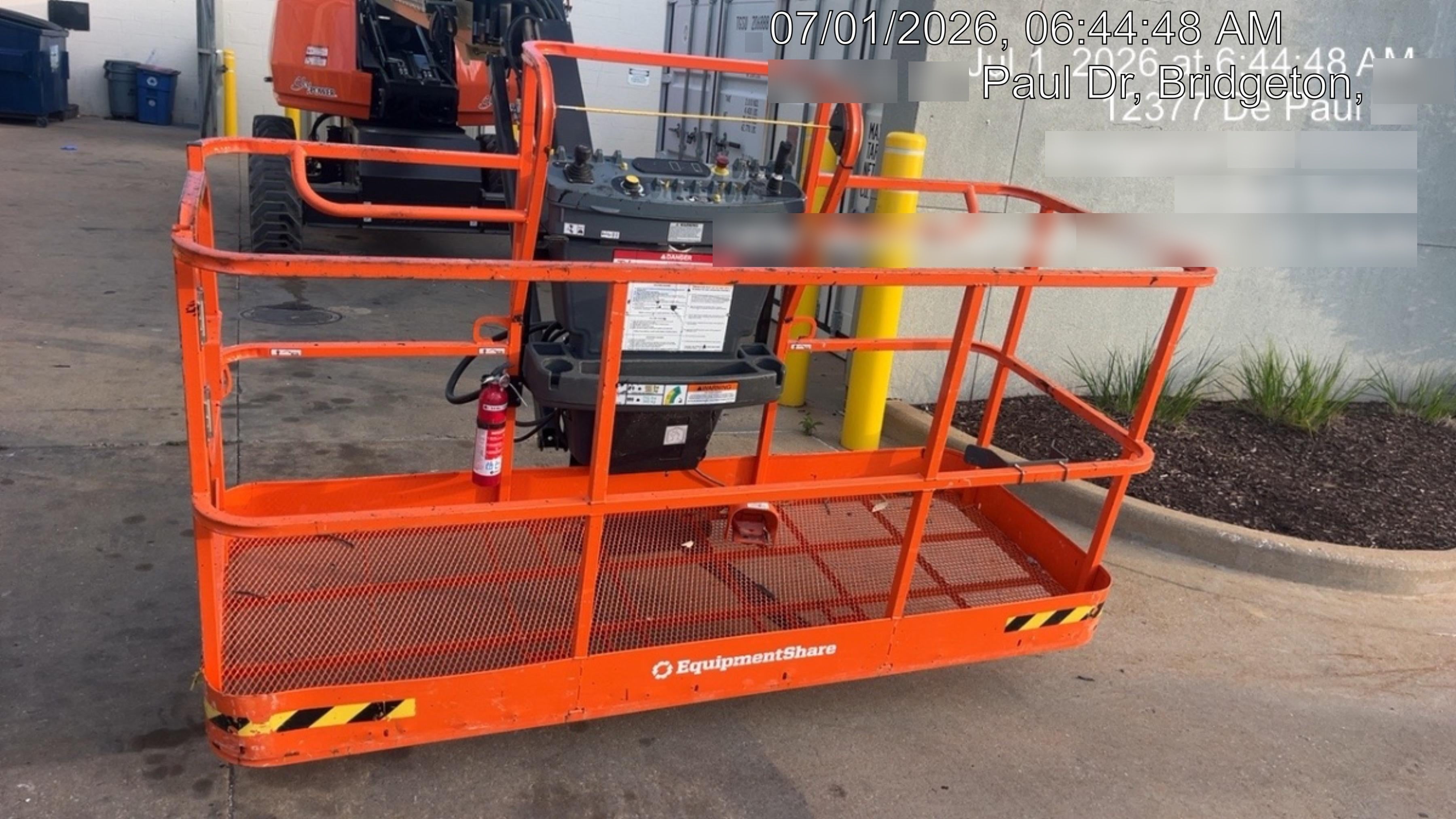 2025 JLG 660SJ