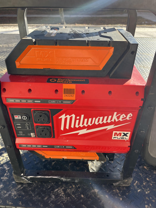 2022 MILWAUKEE MXF002-2XC