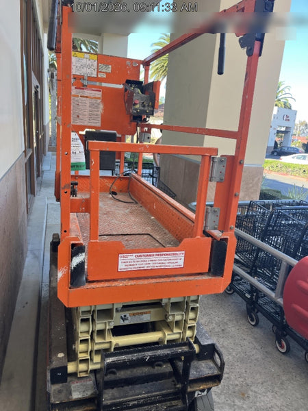 2024 JLG ES1932