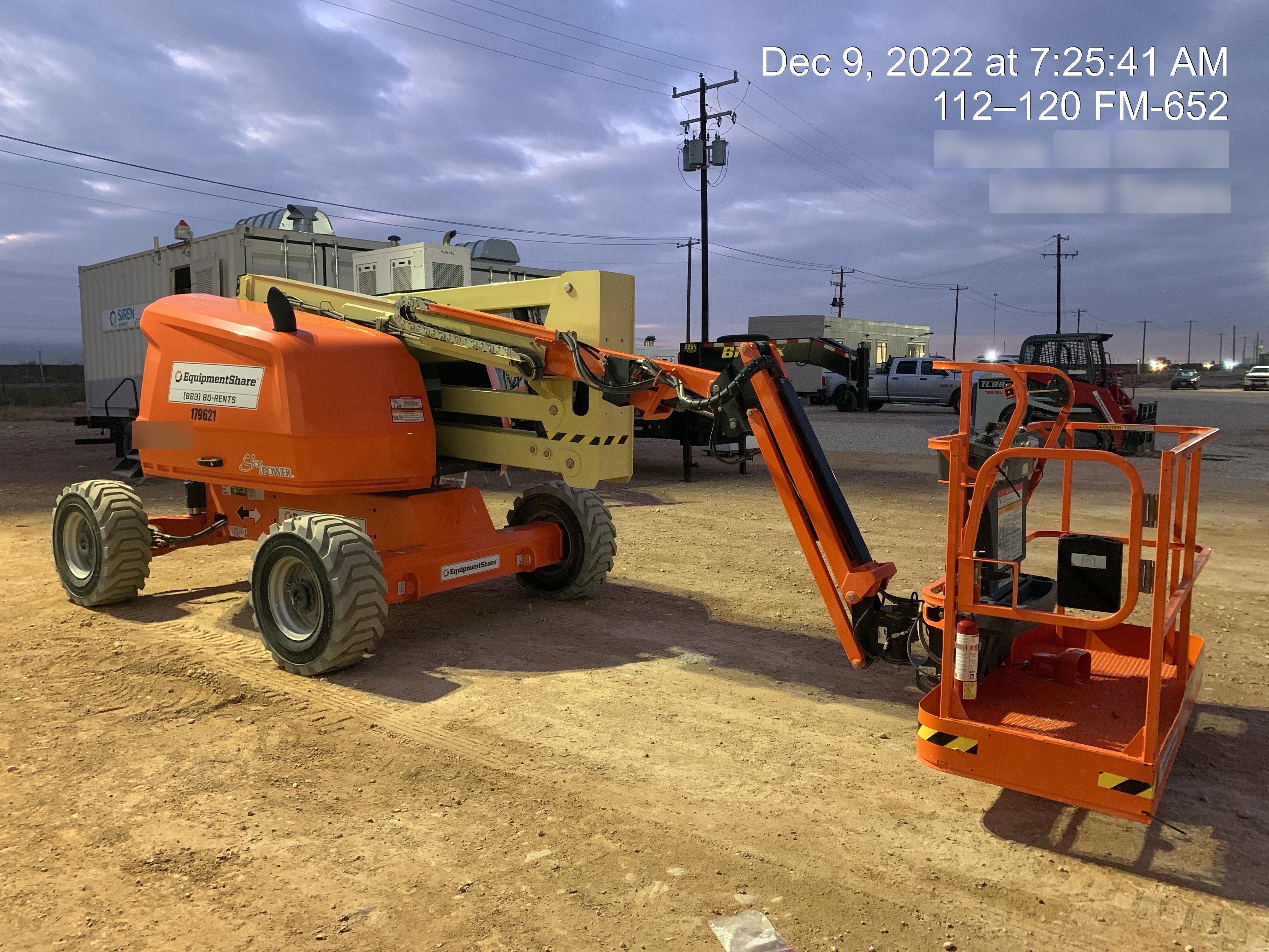 2021 JLG 450AJ