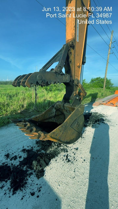 2014 WERK-BRAU 36" Bucket, 15K-19K Excavator - Werk-Brau