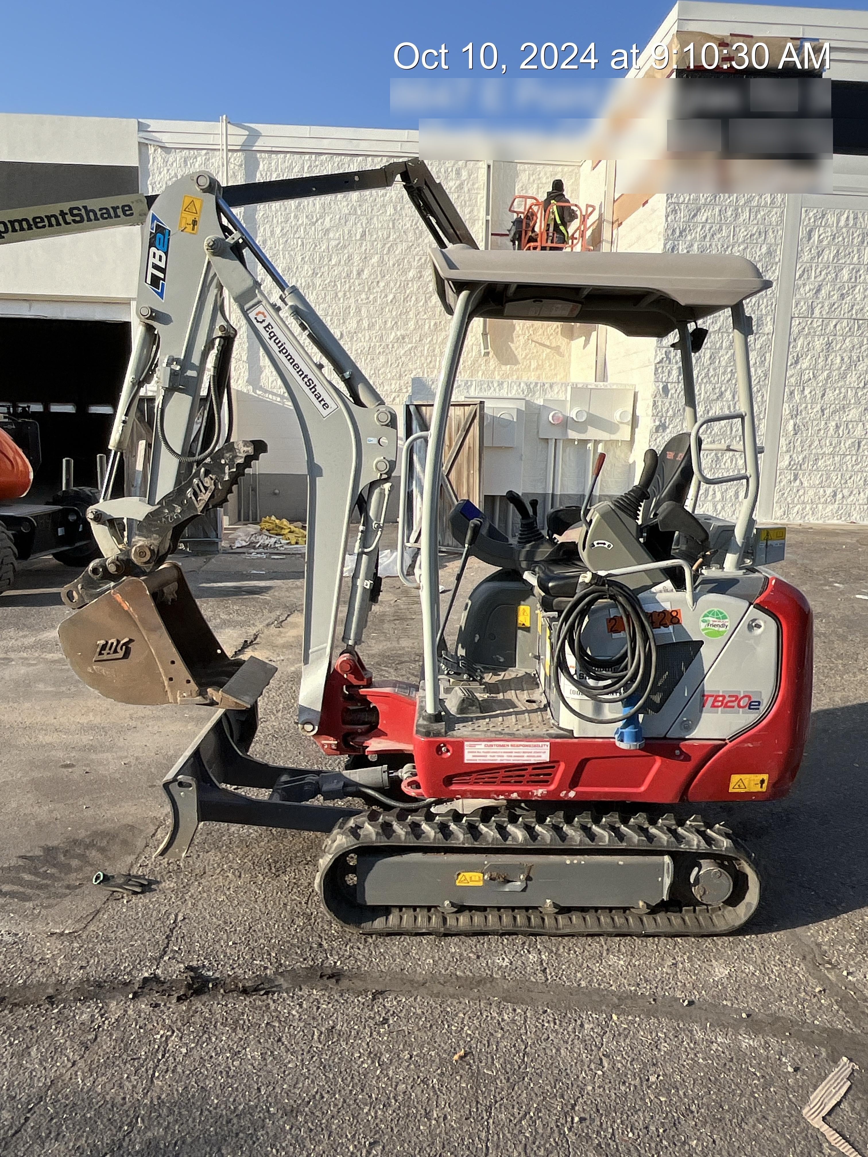 2022 TAKEUCHI TB20e
