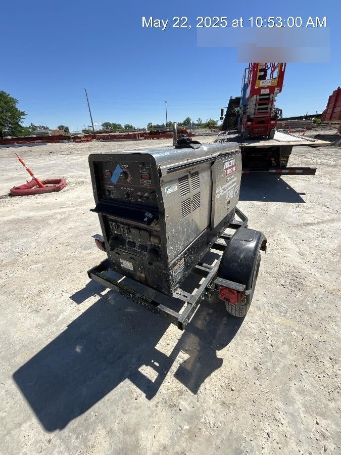 2019 Lincoln Electric Vantage 322 Welder Ready-Pak 3, Two wheel trailer, Fender and Light kit, Cable Rack