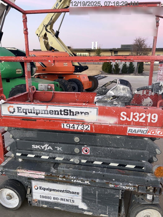 2021 SKYJACK SJ3219