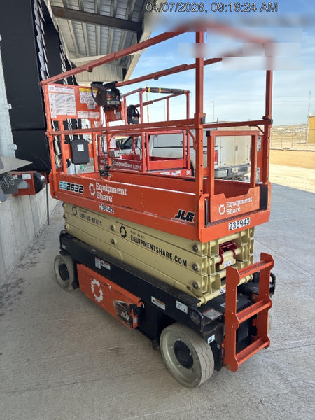 2022 JLG ES2632