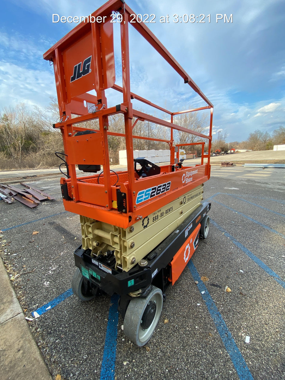2022 JLG ES2632