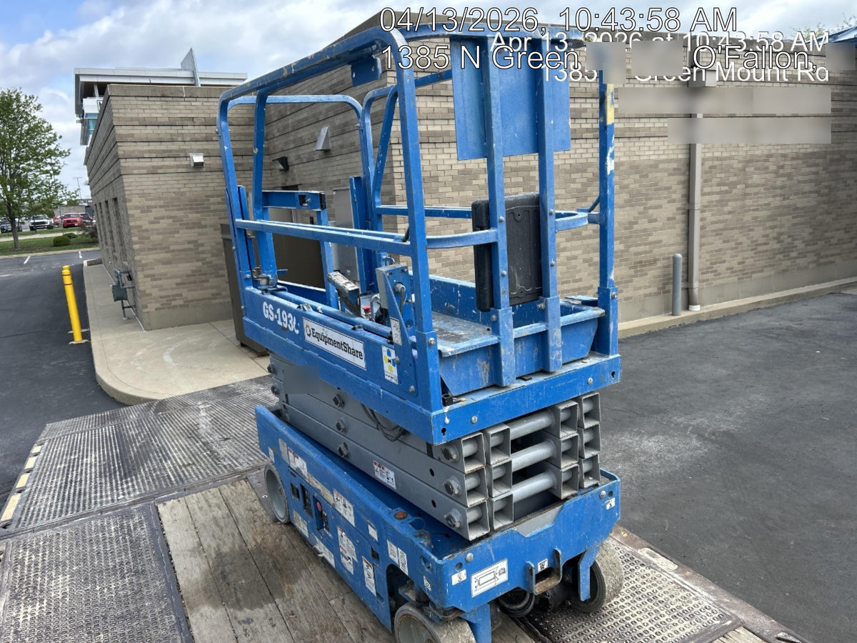 2020 Genie GS-1930 Solid Non Marking Tires, Beacon, Folding rails with half height swing gate