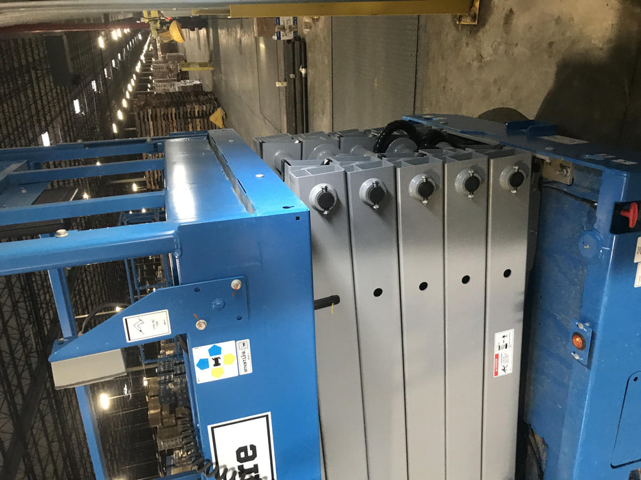 2019 Genie GS-4047 Folding rails with half height swing gate