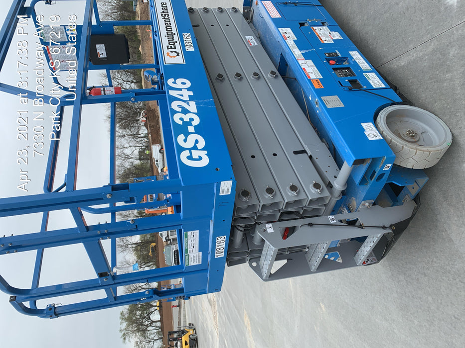 2020 Genie GS-3246 Standard, Folding full height swing gate