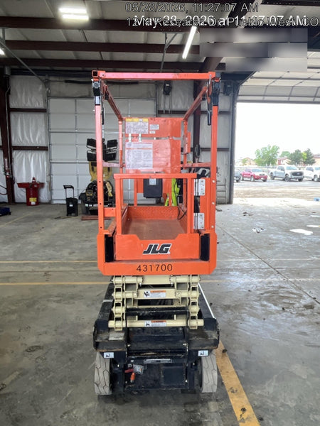 2024 JLG ES1932