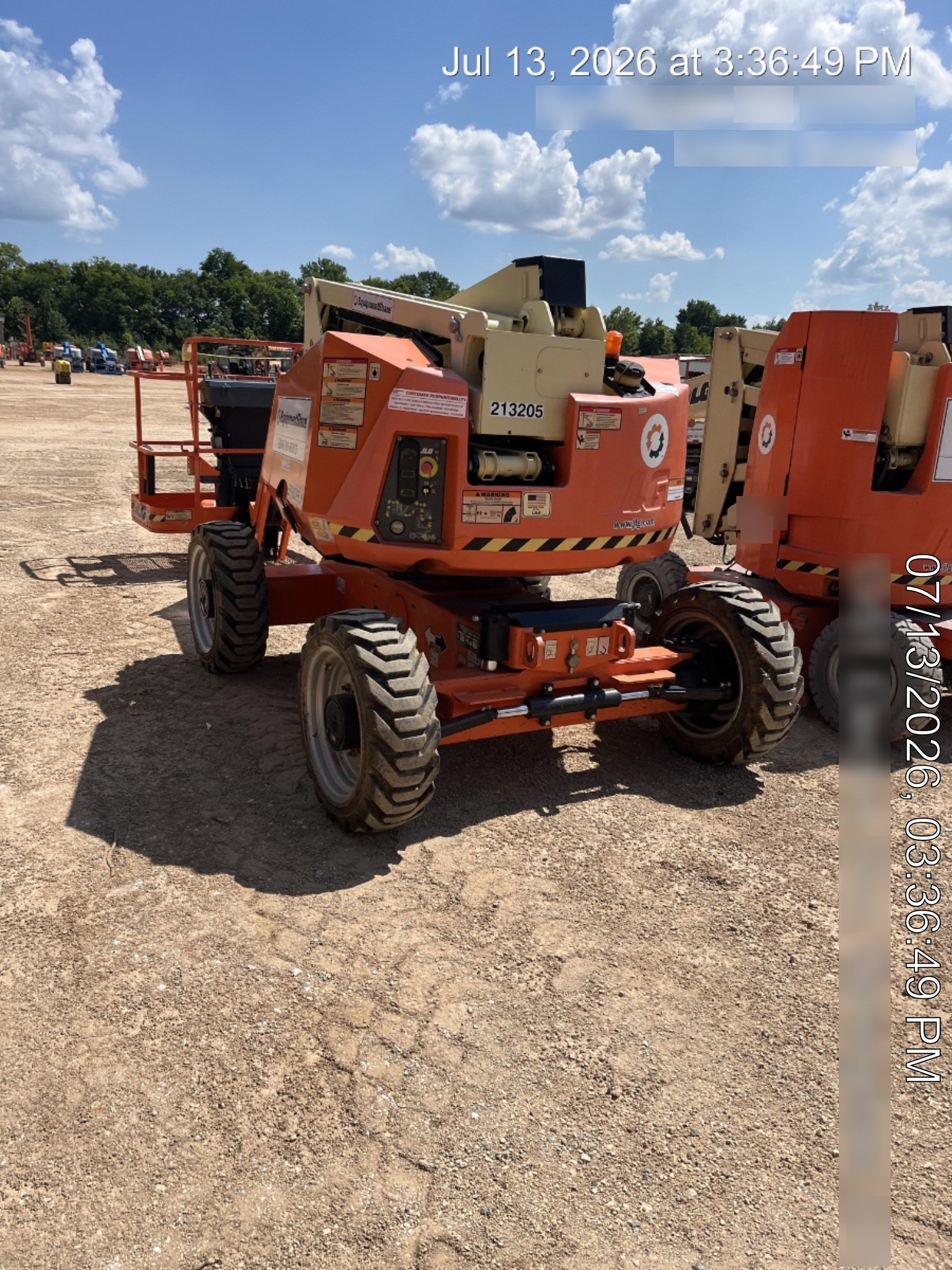 2022 JLG 340AJ