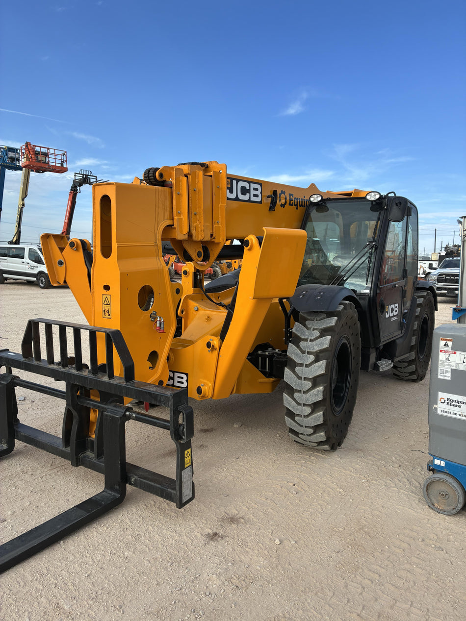 2026 JCB 512-56