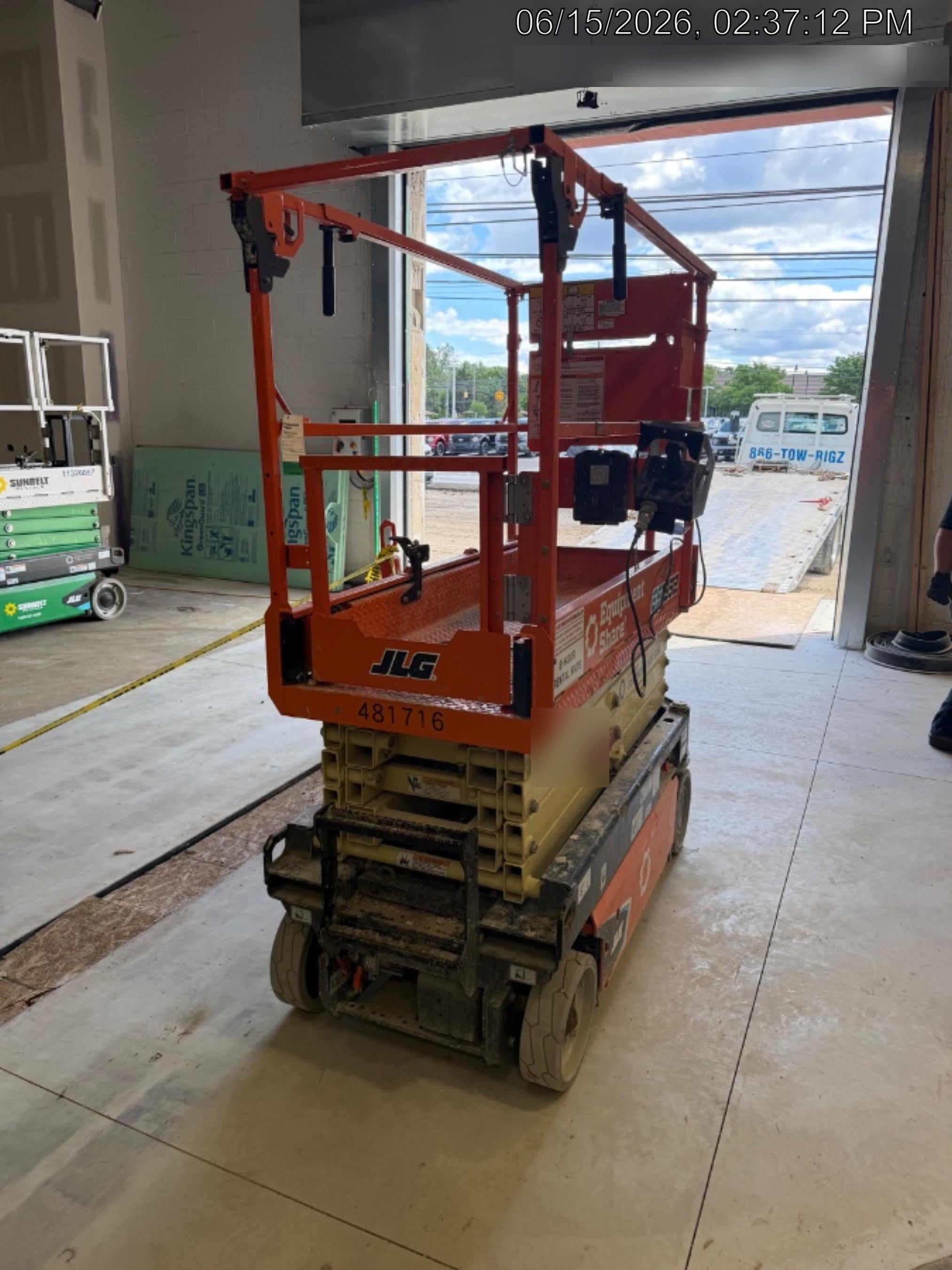 2022 JLG ES1932