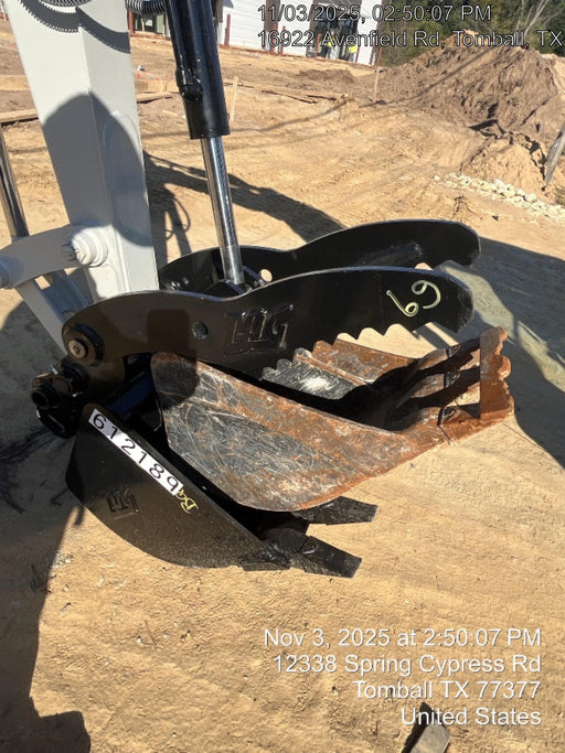 2025 TAKEUCHI 18" HD Bucket - Takeuchi