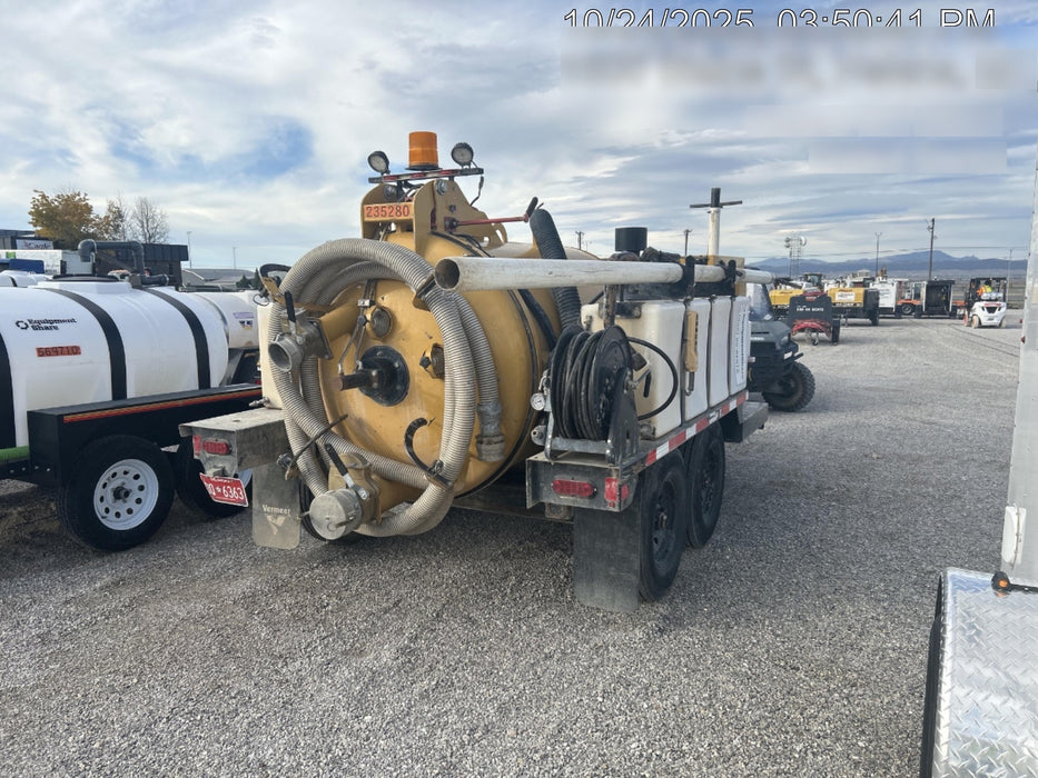 2022 VAC-TRON LP573XDT