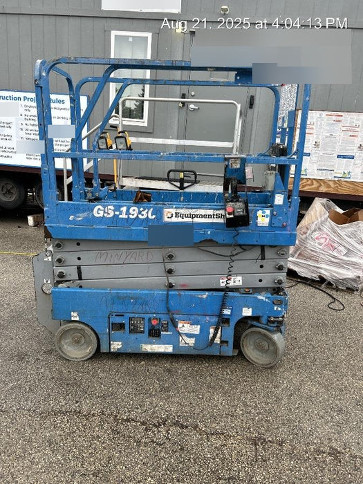 2019 Genie GS-1930 Fixed Rails with Chain Entry