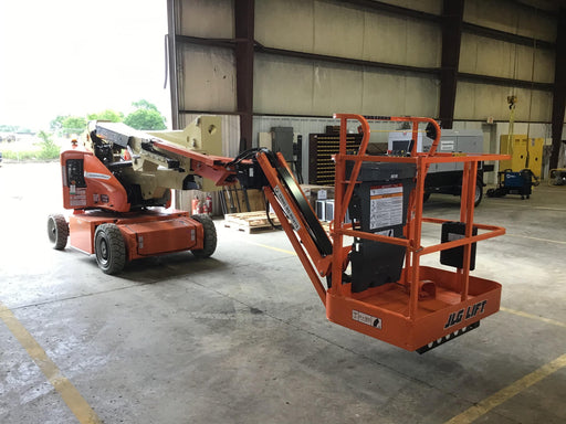 2019 JLG E400AJPN