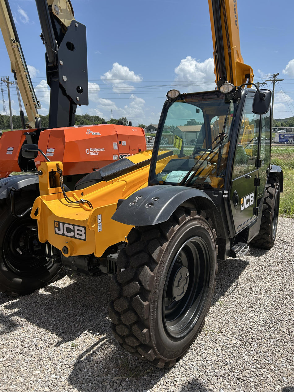 2025 JCB 509-42