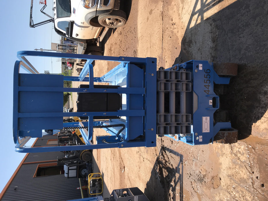 2019 Genie GS-1930 Fixed rails with chain Entry