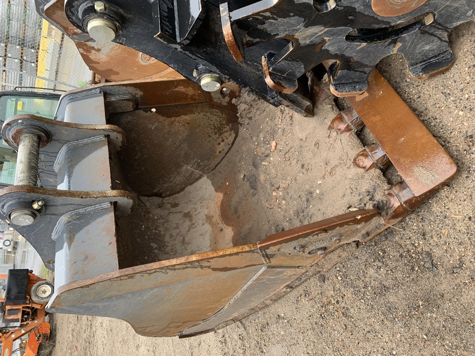 2020 DOOSAN 48" Excavator Bucket