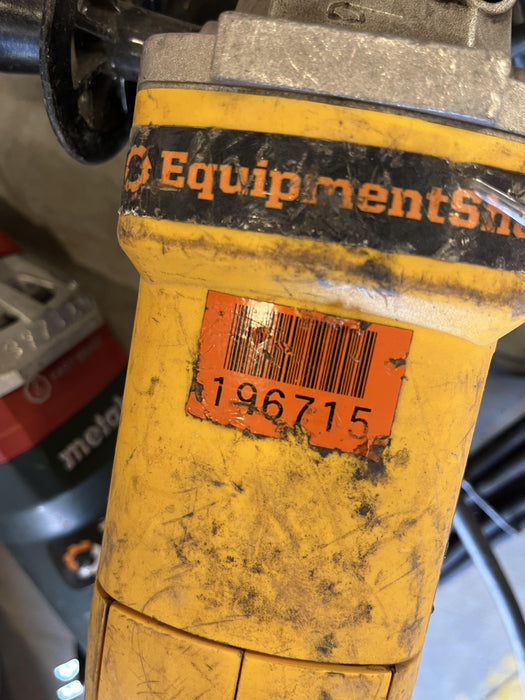 2021 DEWALT DW831
