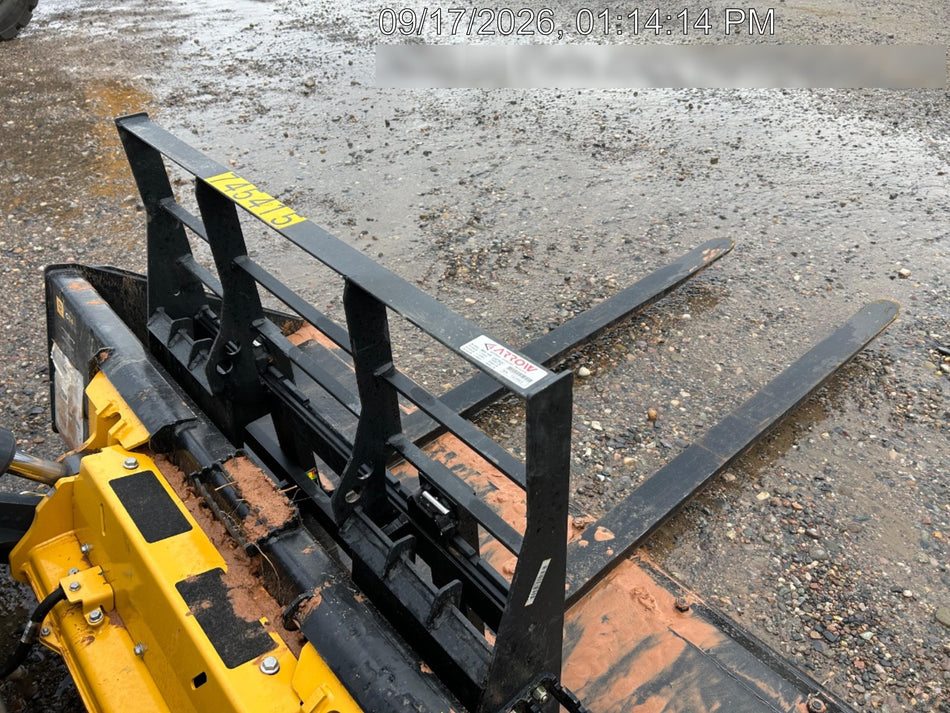 2026 ARROW MATERIAL HANDLING 72" Pallet Forks - Arrow