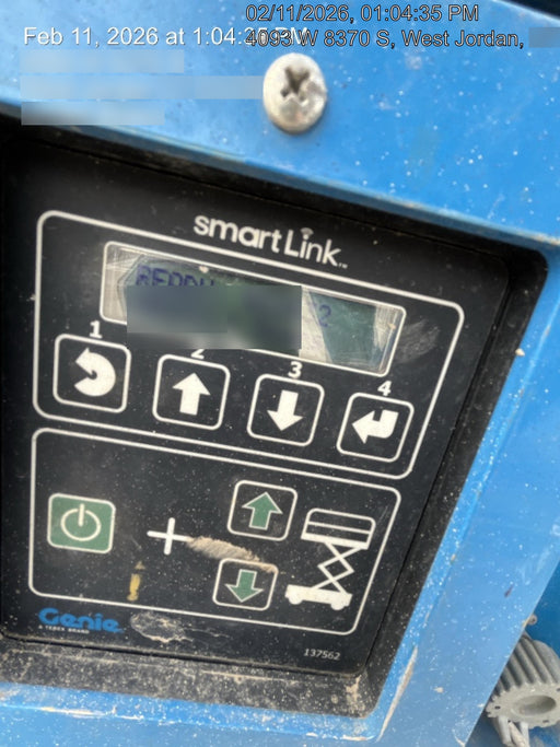 2019 Genie GS-2632 Folding rails with half height swing gate