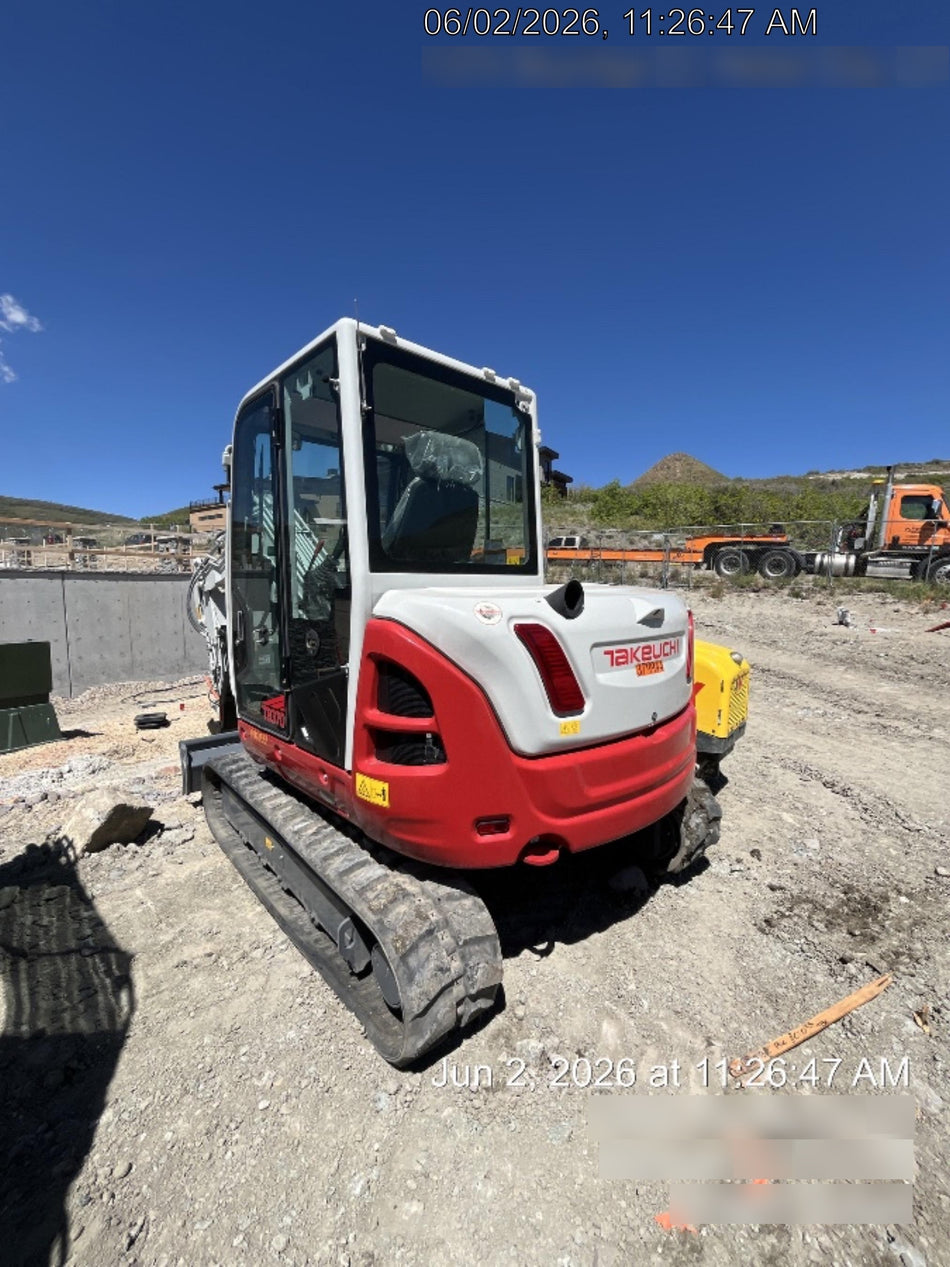 2023 TAKEUCHI TB370CR