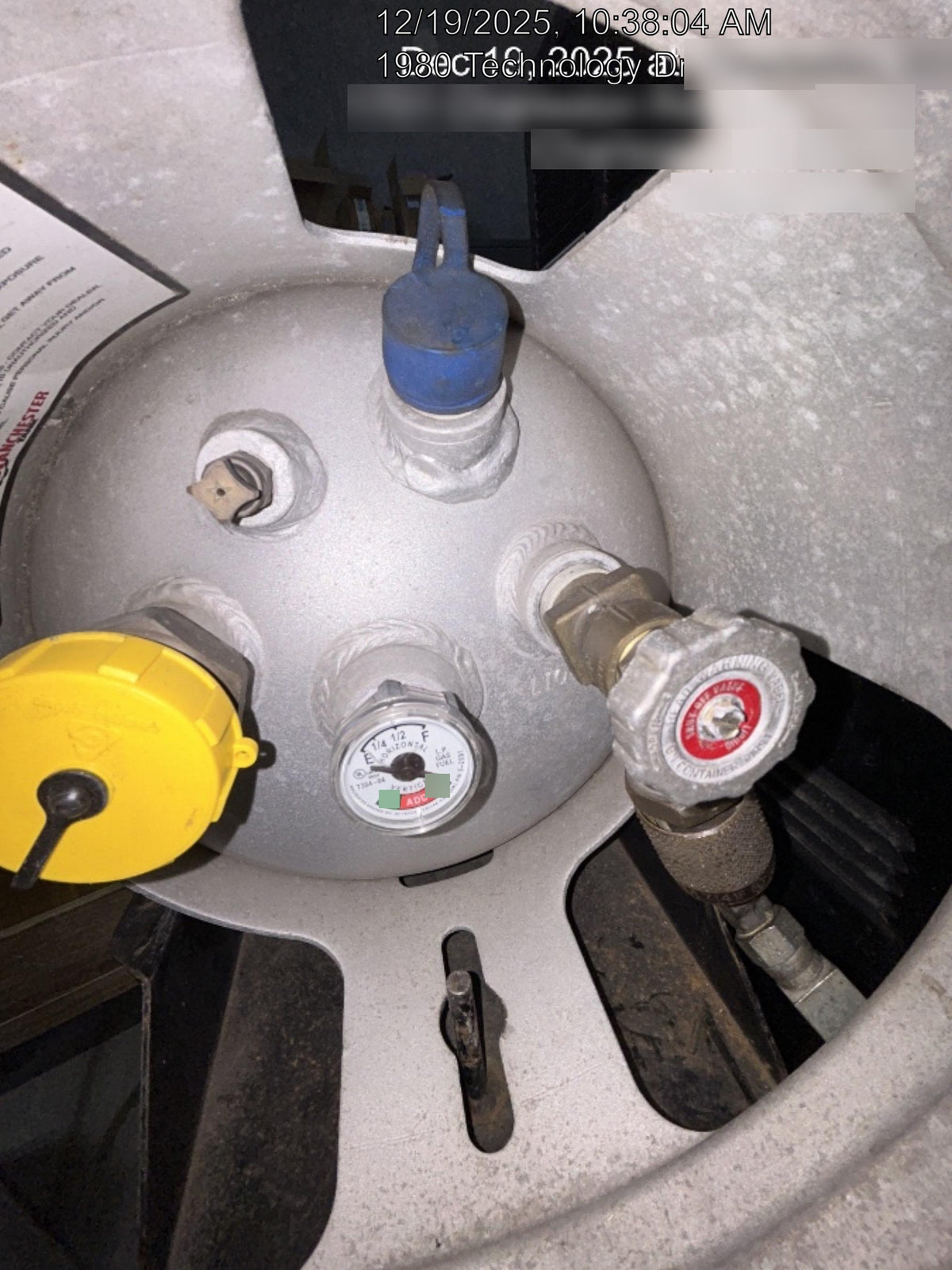 2019 Miller Electric BOBCAT 250 951600 PKG-250 amp Propane Welder, Standard w/Running Gear, Bracket, Hose"250 amp Propane Welder, Standard w/Running Gear, Bracket, Hose