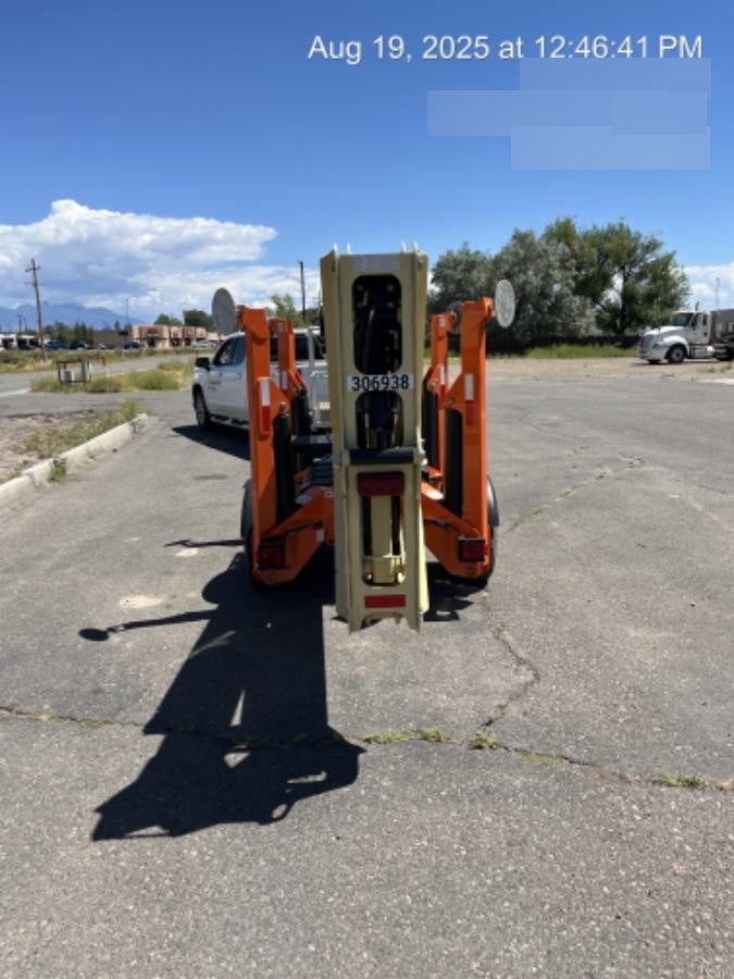 2023 JLG T500J