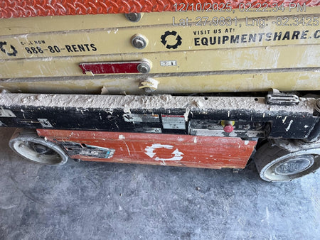 2022 JLG ES1932