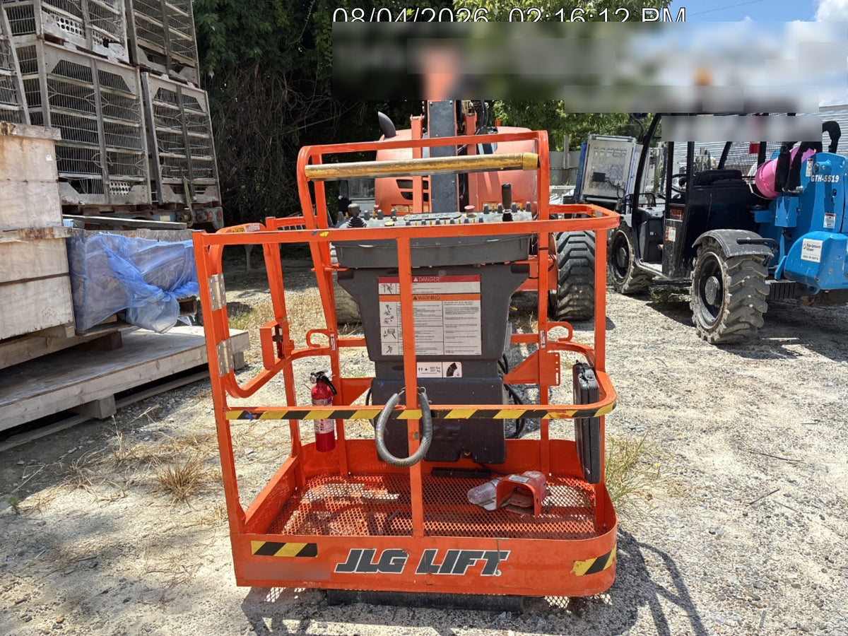 2019 JLG 600AJ