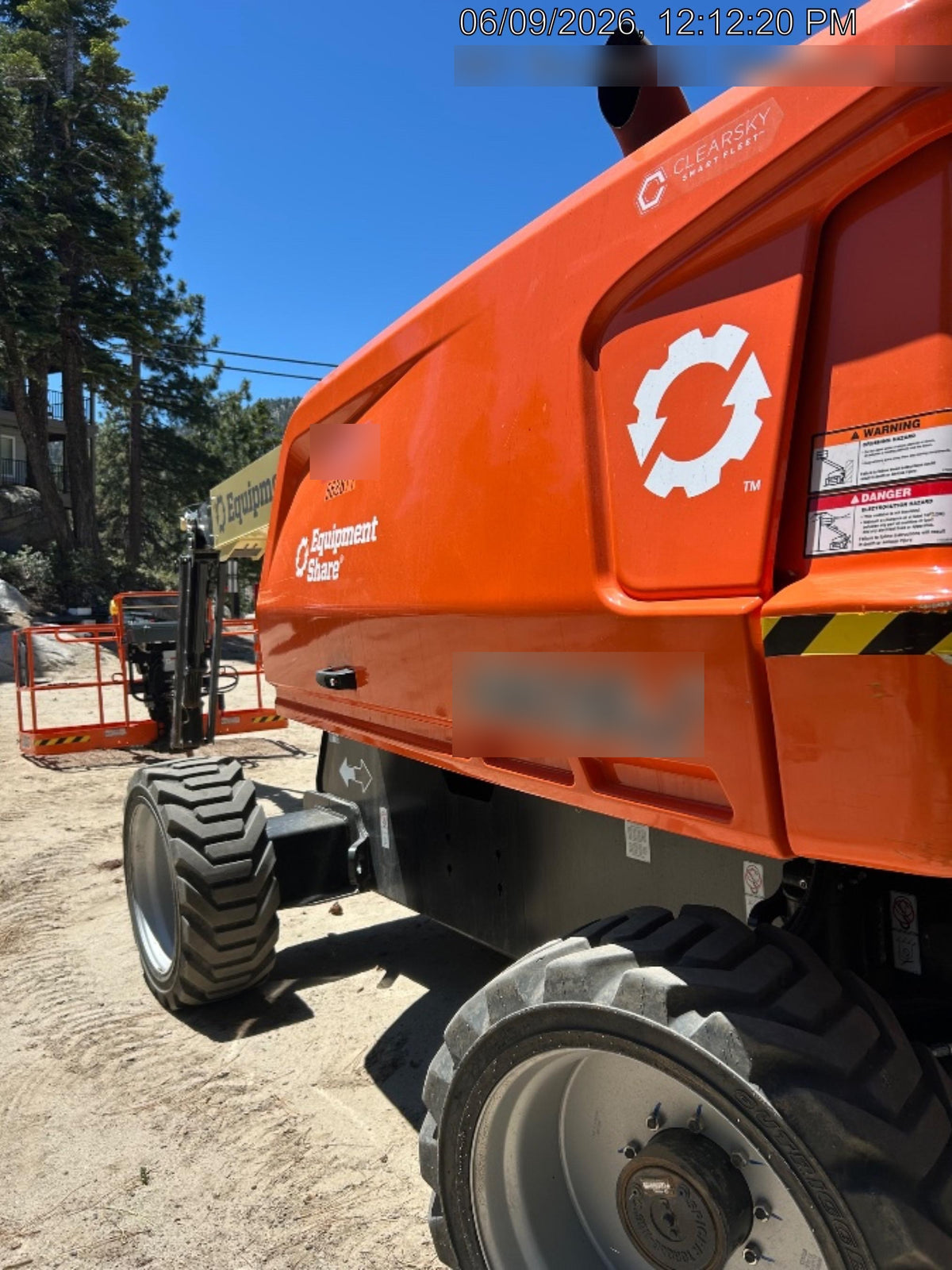 2025 JLG 660SJ