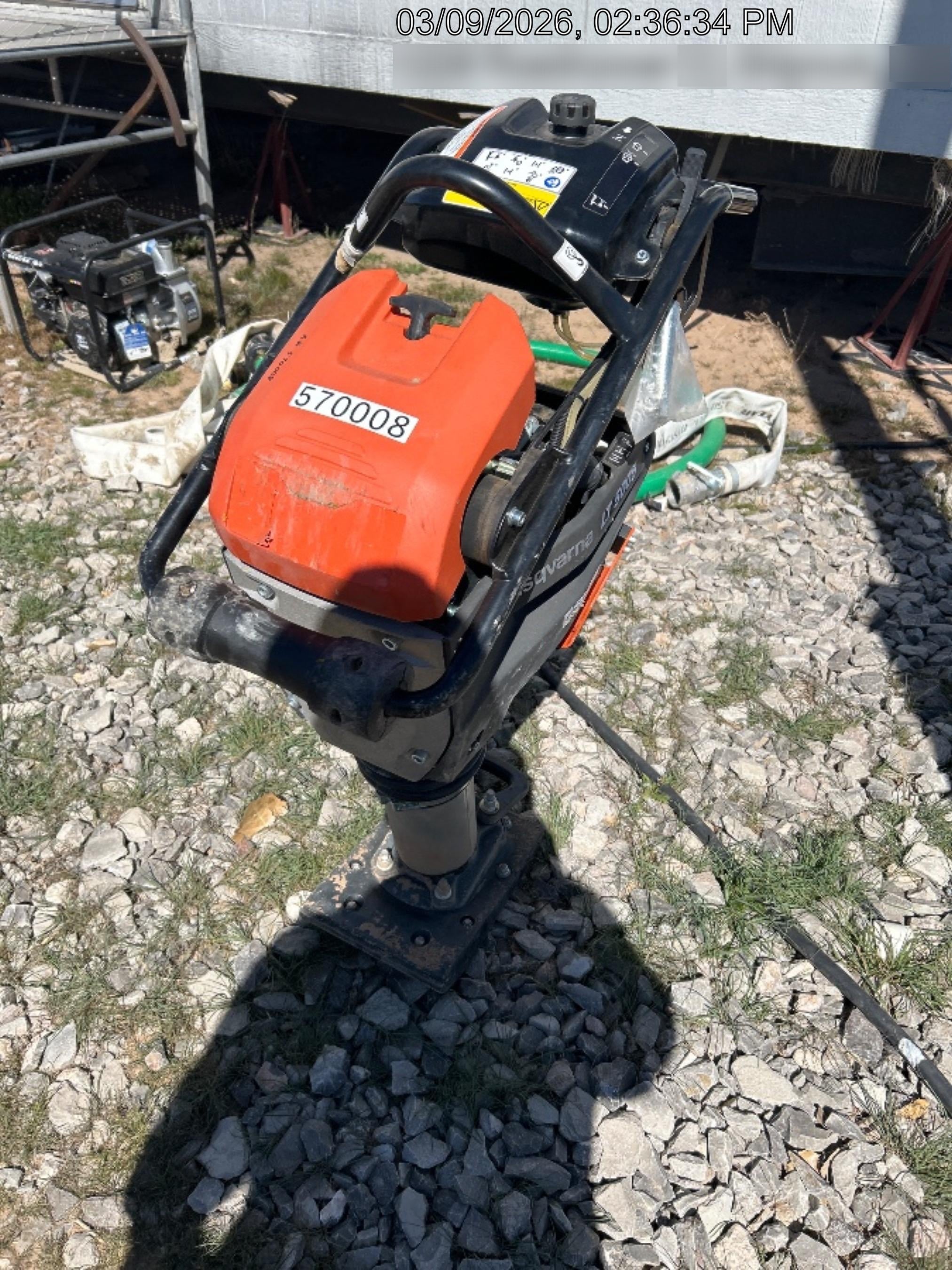 2025 HUSQVARNA LT5005
